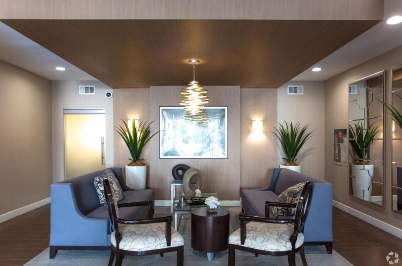 Beverly Hills 1br Nr Shops Bars On Rodeo Lax-365 *